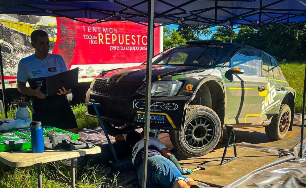 El coche de Sebastián Careaga ya se encuentra en Paraguay. Foto: Sebastián Careaga.