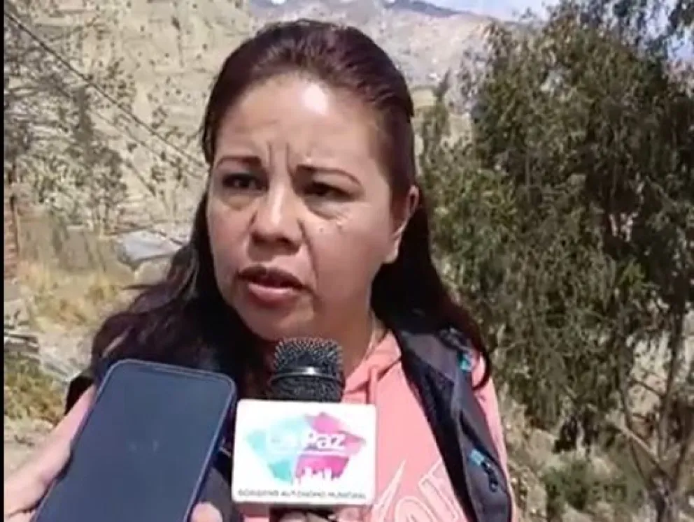 La subalcaldesa Gabriela Godoy en una declaración a los medios. Foto: Captura de video