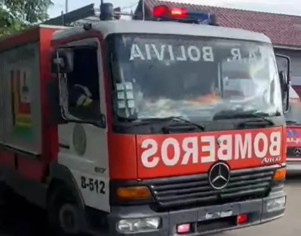 Un carro bombero del grupo SAR en Cochabamba. Foto: Captura de video