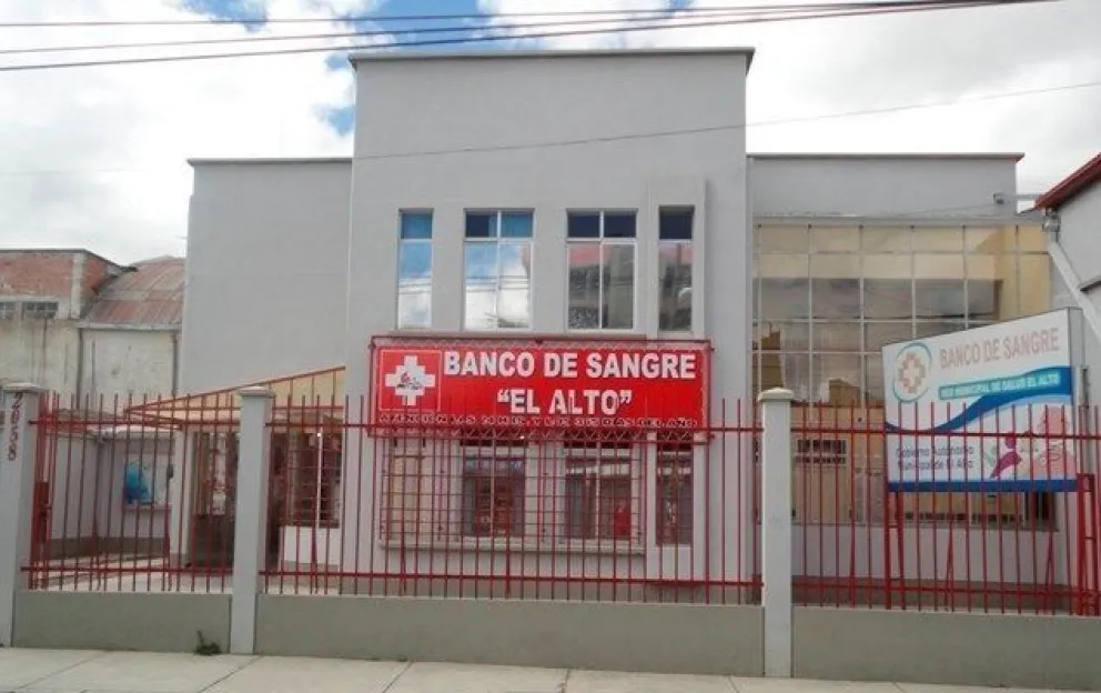 Denunciaron que dejaron sin reactivos e insumos al Banco de Sangre de El Alto. Foto: GAMEA