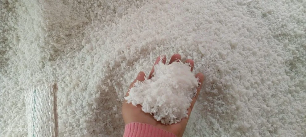 La materia prima obtenida con un proceso de reciclaje por Warmis Recicbol. Foto: Warmis Recicbol