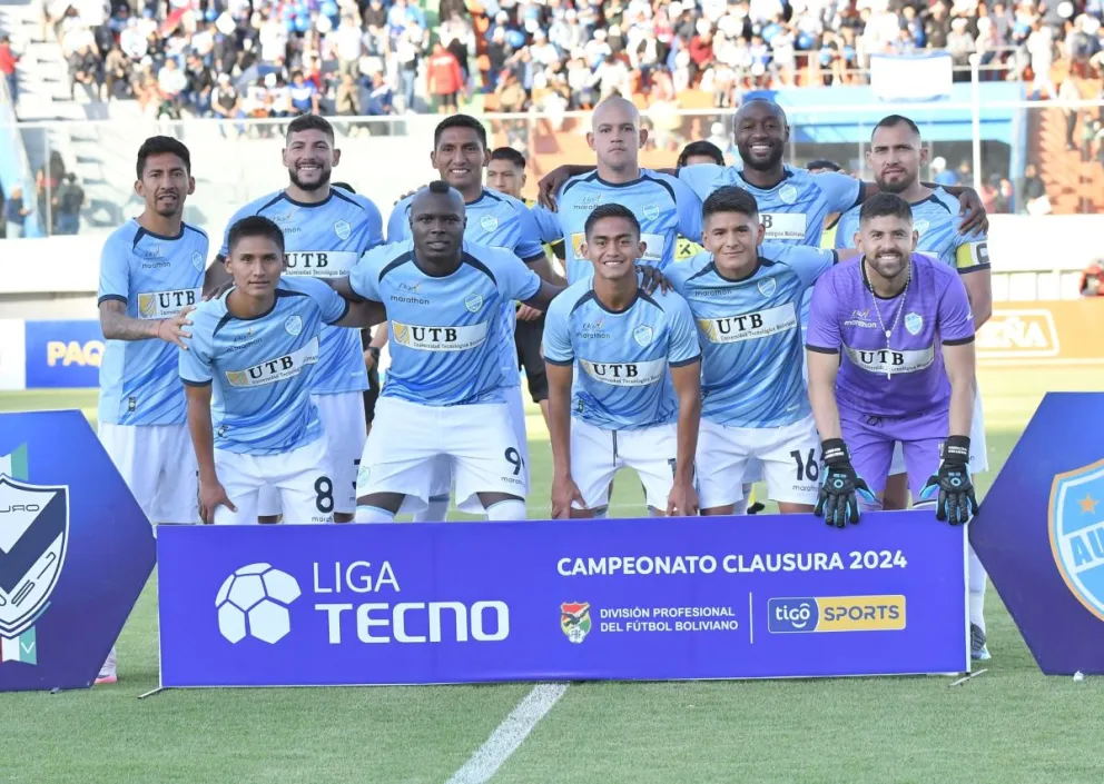 Una de las formaciones que Aurora presentó en el torneo todos contra todos de 2024. Montaño aparece al medio en la fila de abajo. Foto: APG