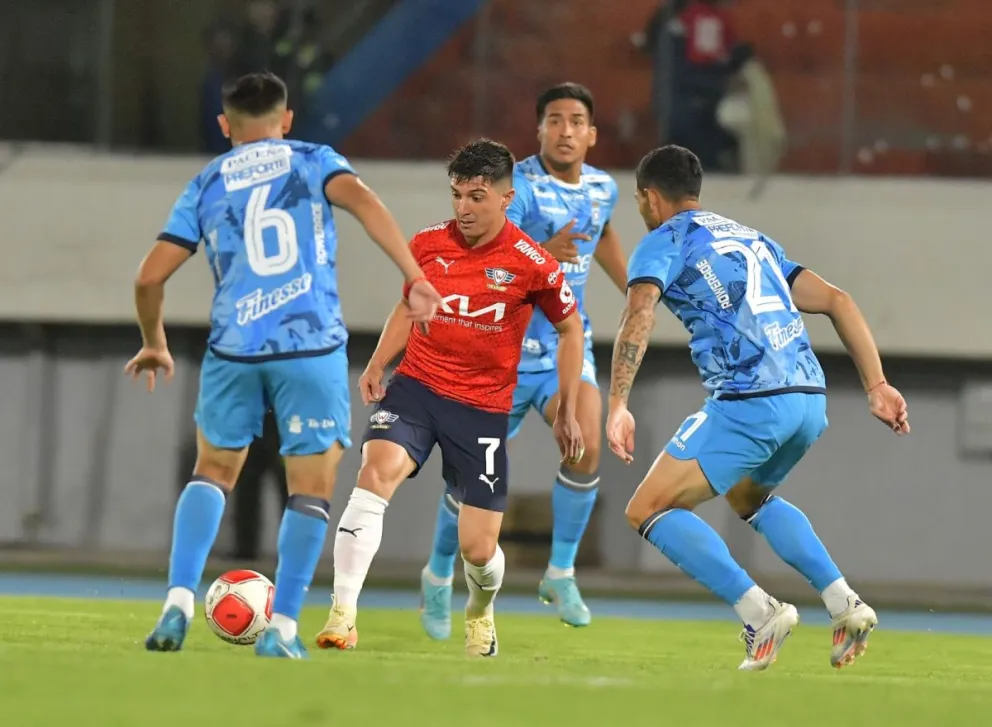 Incidencia del partido de cuartos de final entre Blooming y Wilstermann. Foto: Agencia Marka Registrada.