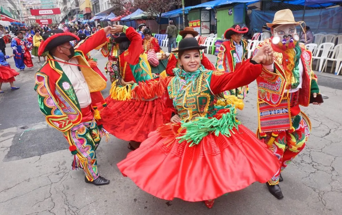 Jisk'a Anata del Bicentenario! danzas de todo el país brillaron en