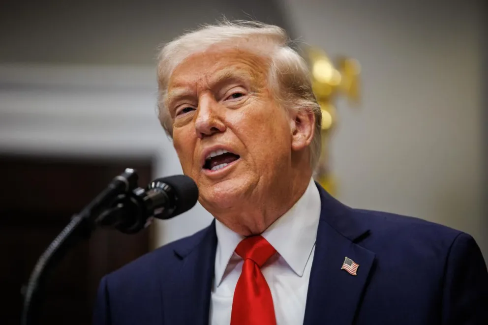 Trump este lunes durante una intervención, en el Salón Roosevelt de la Casa Blanca. Foto: EFE