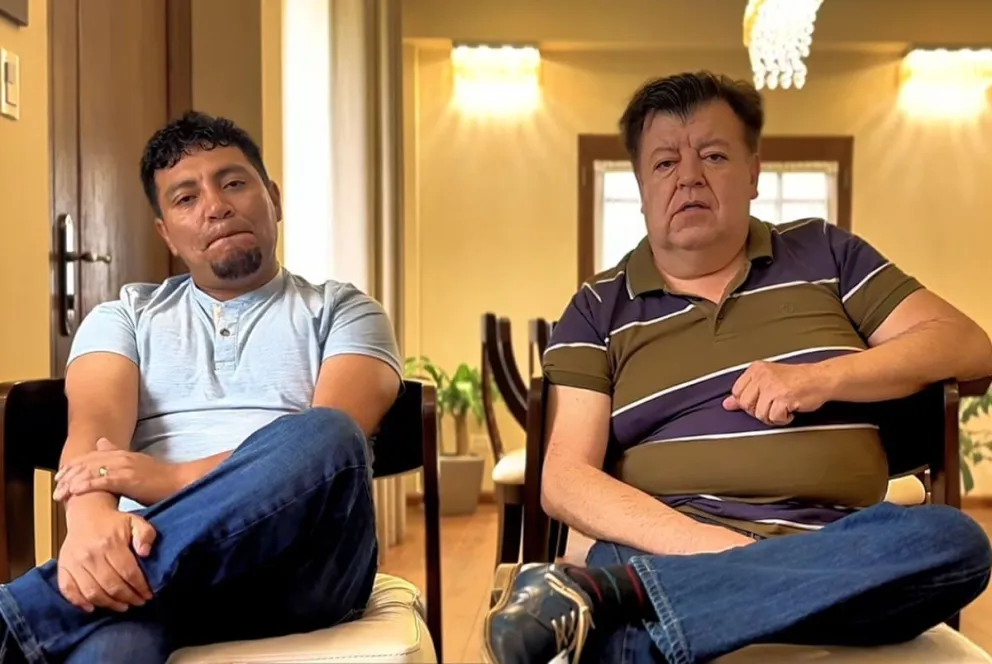 Iver Villarroel y Edwin Castellanos en el video. FOTO: Captura de pantalla de Tik Tok