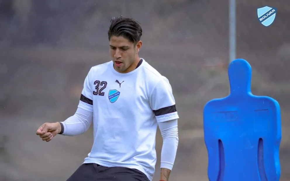 Ramírez en pleno entrenamiento con la Academia. Foto: Club Bolívar.