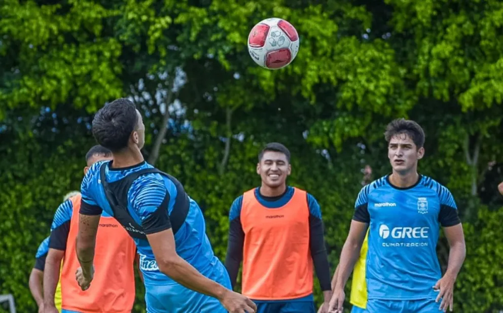 Una práctica de Blooming en la previa de recibir a la banda roja. Foto: Blooming.