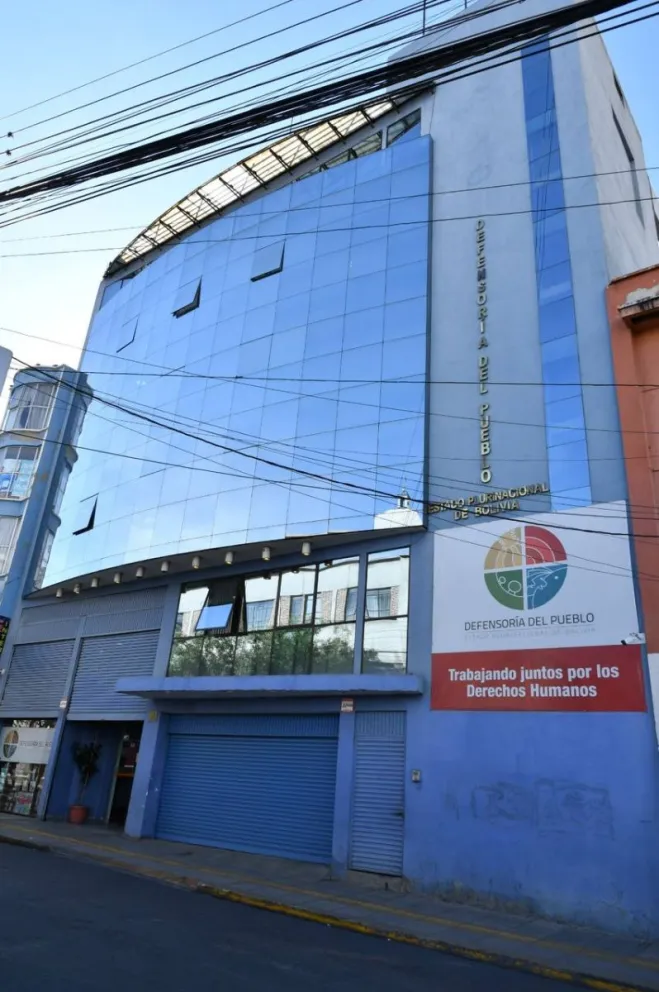 El edificio de la Defensoría del Pueblo, ubicado en La Paz. Foto: Portal de la Defensoría de Pueblo 