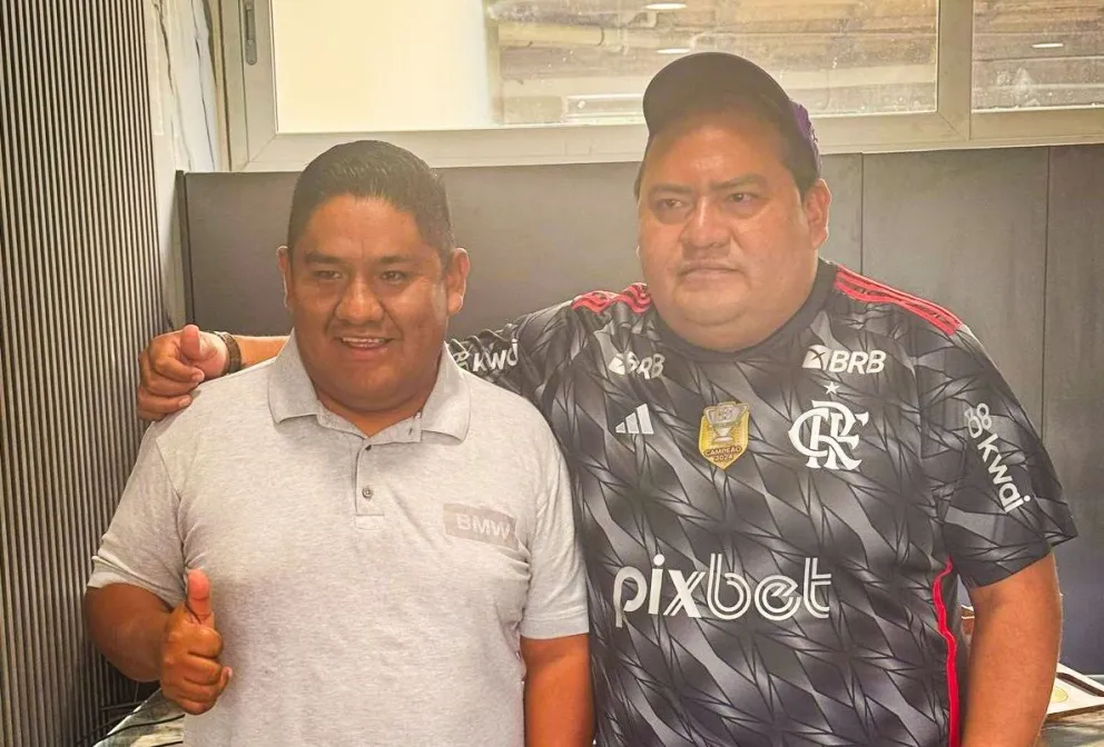 Los dirigentes Iriarte (izq.) y Limachi. Foto: Jordy Ugarte.