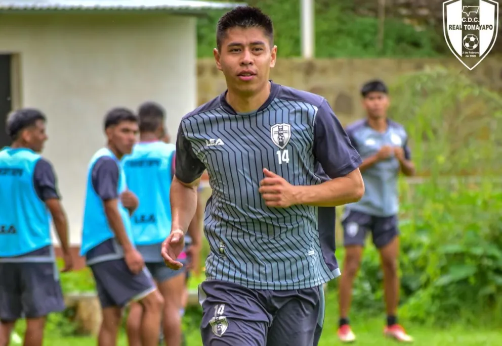 El mediocampista Diego Wayar en un entrenamiento anterior en Real Tomayapo. Foto: club Real Tomayapo