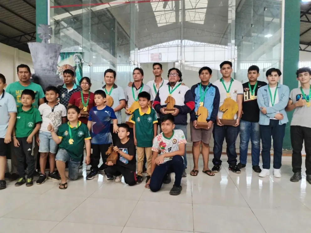 Los premiados del Nacional Clasificatorio. Foto: Federación Boliviana de Ajedrez.