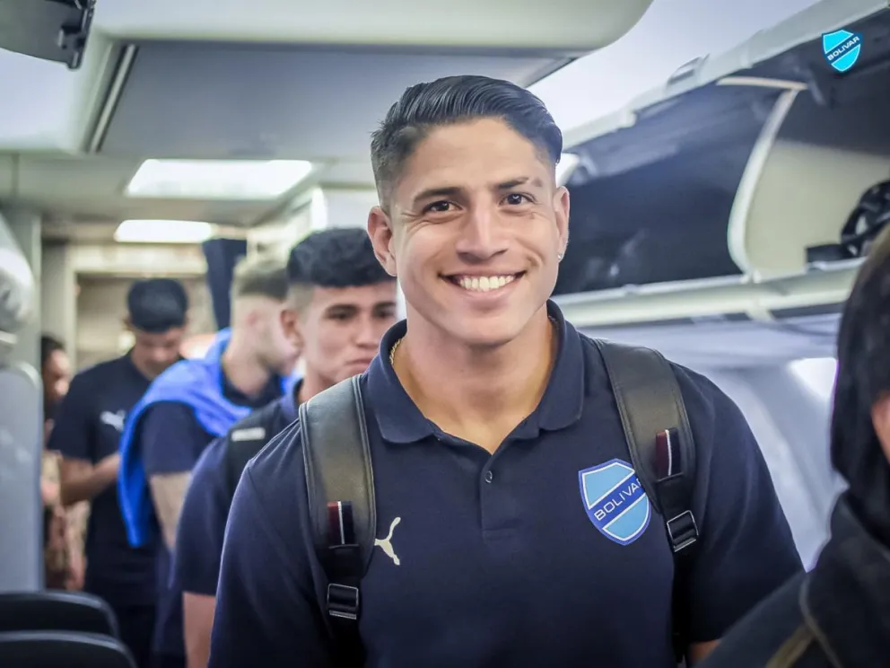 El venezolano Ramírez con indumentaria de la Academia. Foto: Club Bolívar.