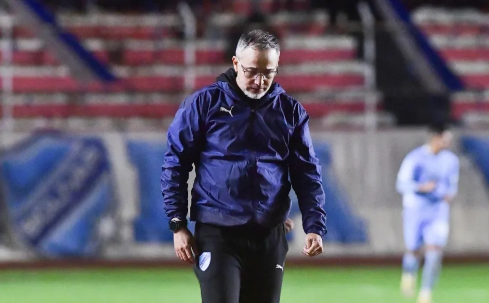 Robatto durante el partido de este lunes en el Siles. Foto: APG.