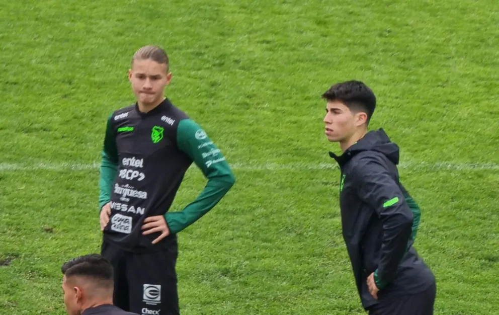Macazaga (izq.) y López durante le entrenamiento en Achumani. Foto: Marcelo Avendaño.
