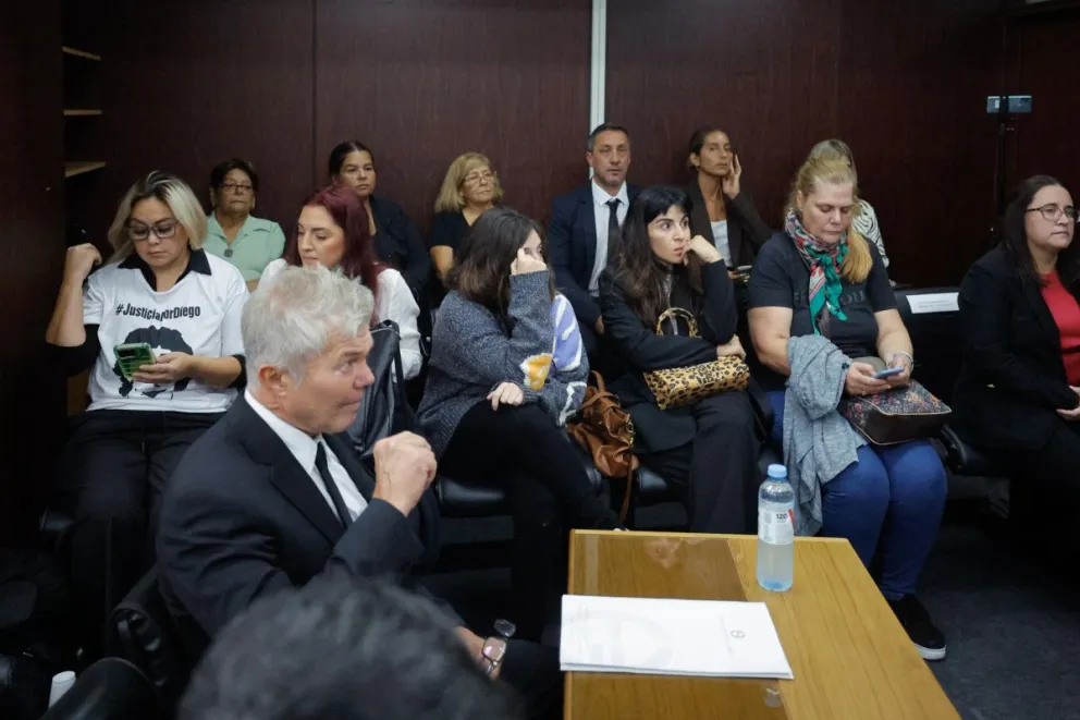 Las familiares de Diego Maradona en el juicio. Foto: EFE.