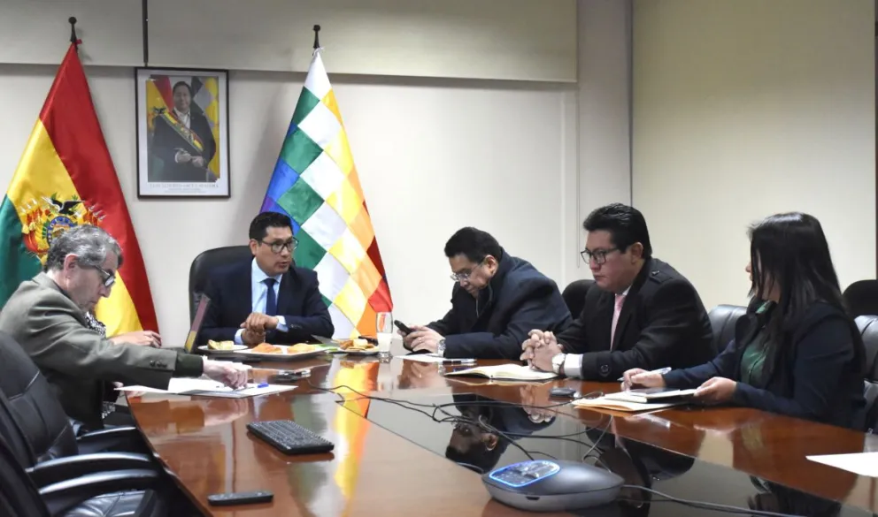 El procurador general del Estado, Ricardo Condori, en la reunión autoridades del Estado. Foto: DCPGE