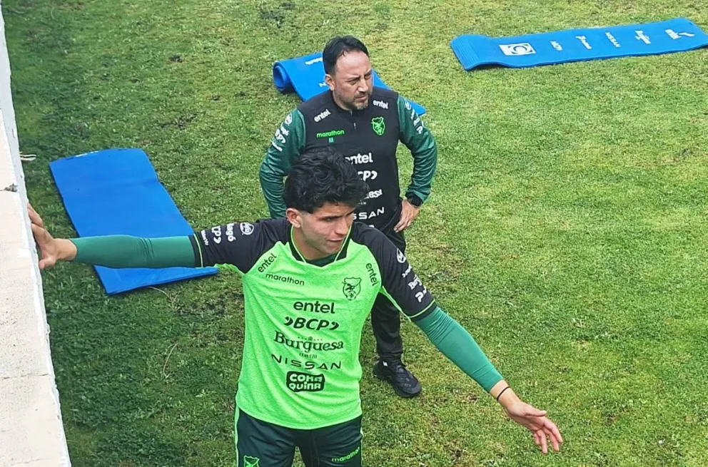 Efraín Morales en la tarea diferenciada que realizó en la zona de Achumani. Foto: Jorge Asturizaga