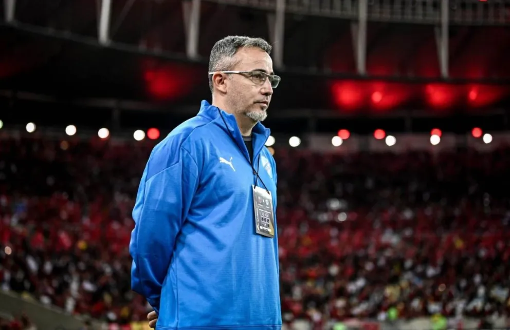 El argentino Flavio Robatto, actual entrenador del club Bolívar. Foto: CB