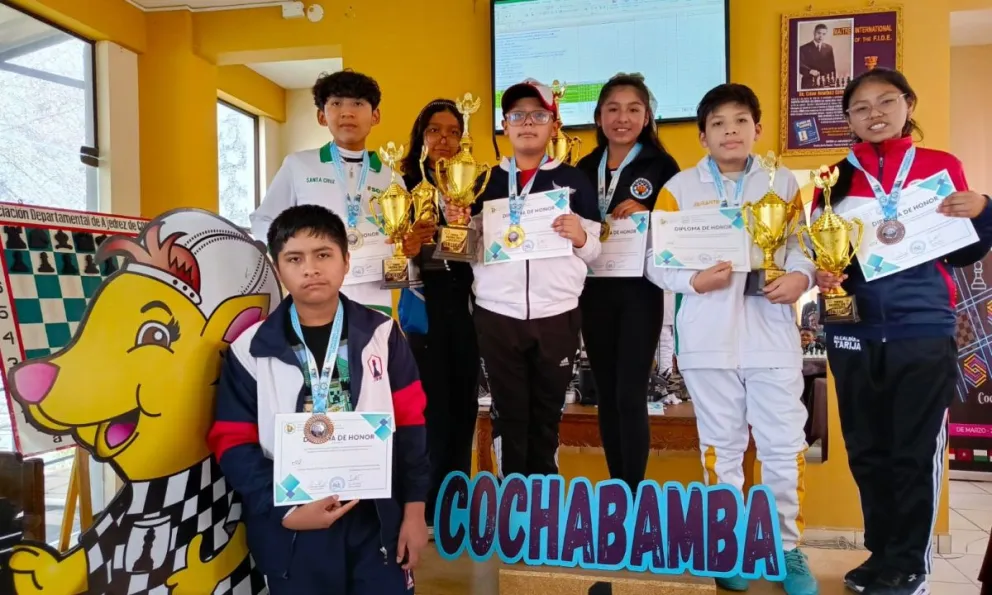 Los mejores de Sub-13. Foto: Federación Boliviana de Ajedrez.