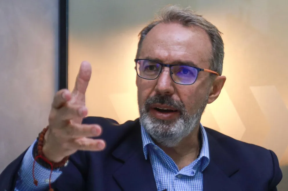 El exvocero presidencial, Jorge Richter, en entrevista. Foto: EFE.