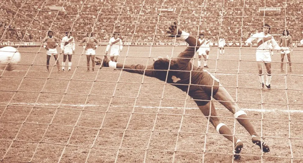 Gol peruano en la Copa América de 1975. Foto: CJM