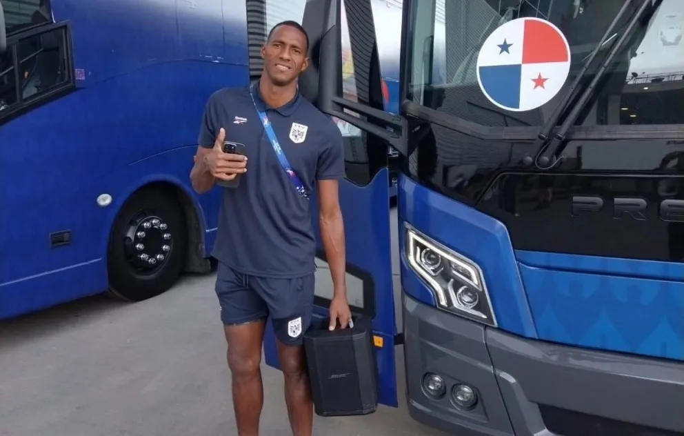 Abdiel Ayarza, jugador de The Strongest, en una de las convocatorias de su selección. Foto: Fepafut