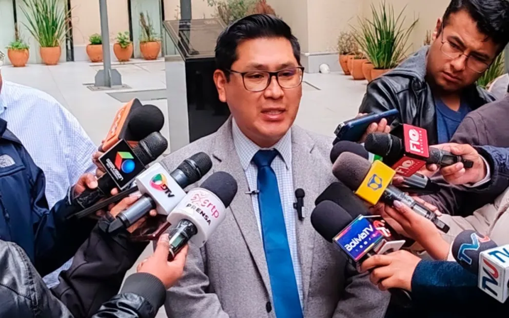 El Procurador en conferencia. FOTO: Procuraduría General del Estado