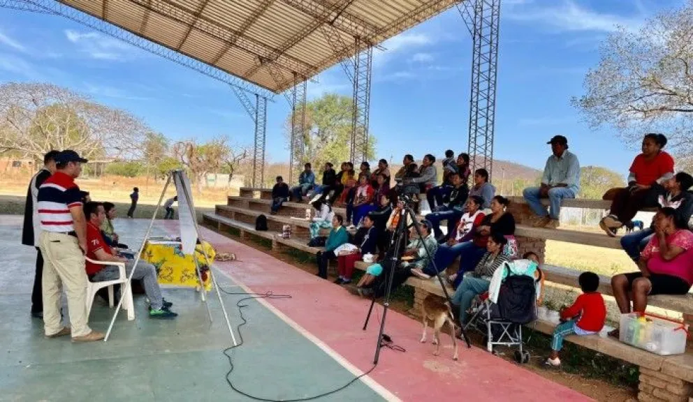 Uno de los procesos de consulta previa en Santa Cruz. Foto: OEP