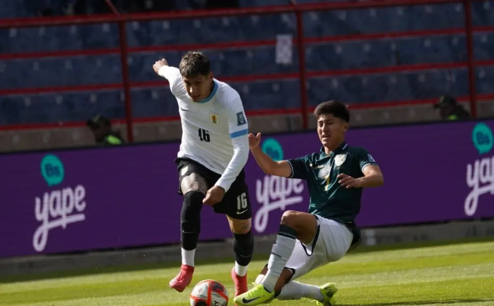 Una incidencia del juego que se disputa en Villa Ingenio. Foto: APG.