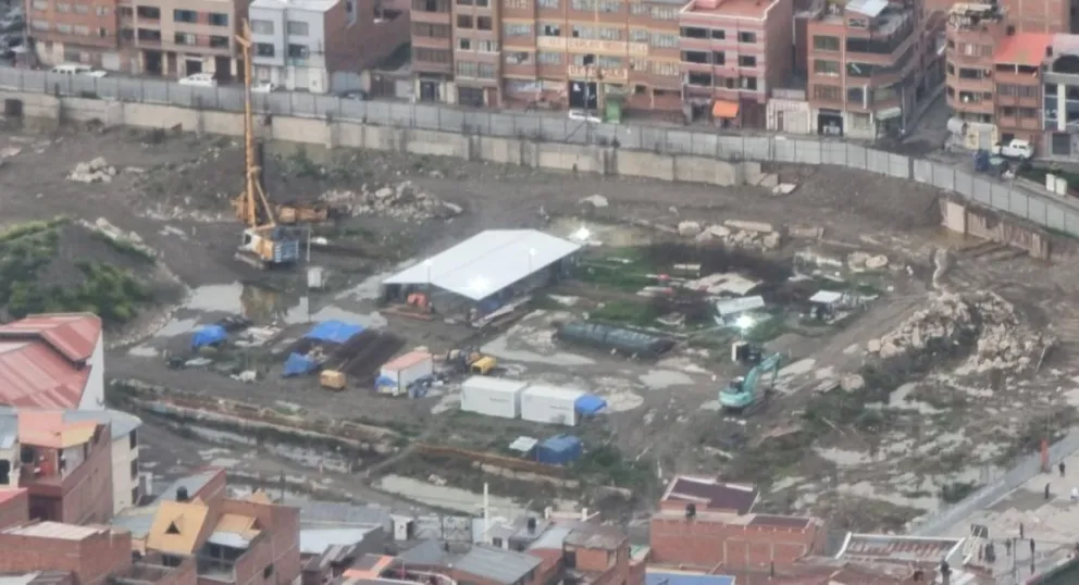 Así se encuentran las obras en el nuevo estadio de Bolívar. Foto: Marcelo Avendaño.
