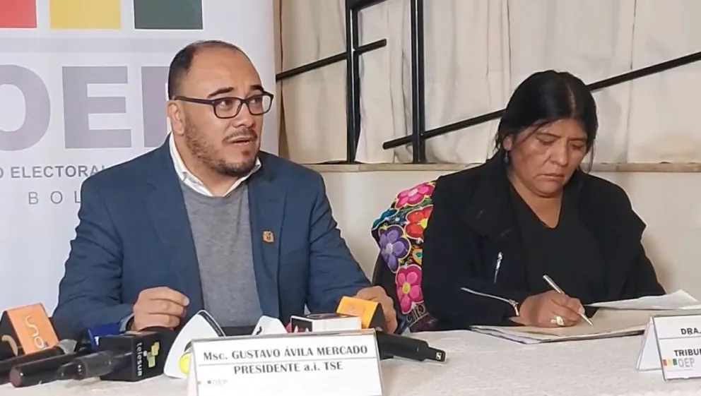 El vocal del TSE, Gustavo Ávila, este jueves en diálogo con los medios. Foto: Captura de video