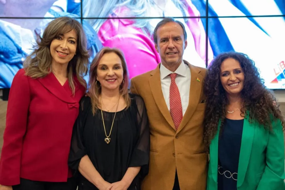 Tuto Quiroga en el foro organizado por mujeres empresarias de La Paz. Foto: Camebol