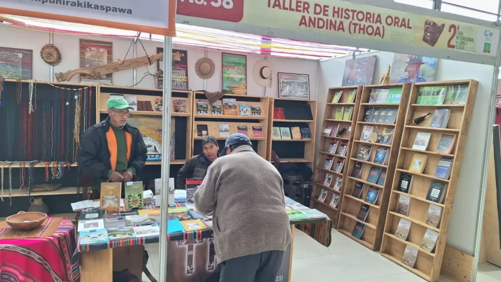 Puesto del Taller de Historia Oral Andino. FOTO: Jorge Soruco / Visión 360