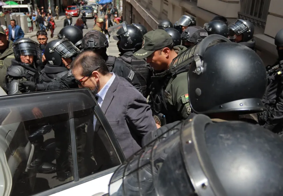 El gobernador de Santa Cruz, Luis Fernando Camacho, en una de las audiencia del juicio por el "golpe de Estado I". Foto APG