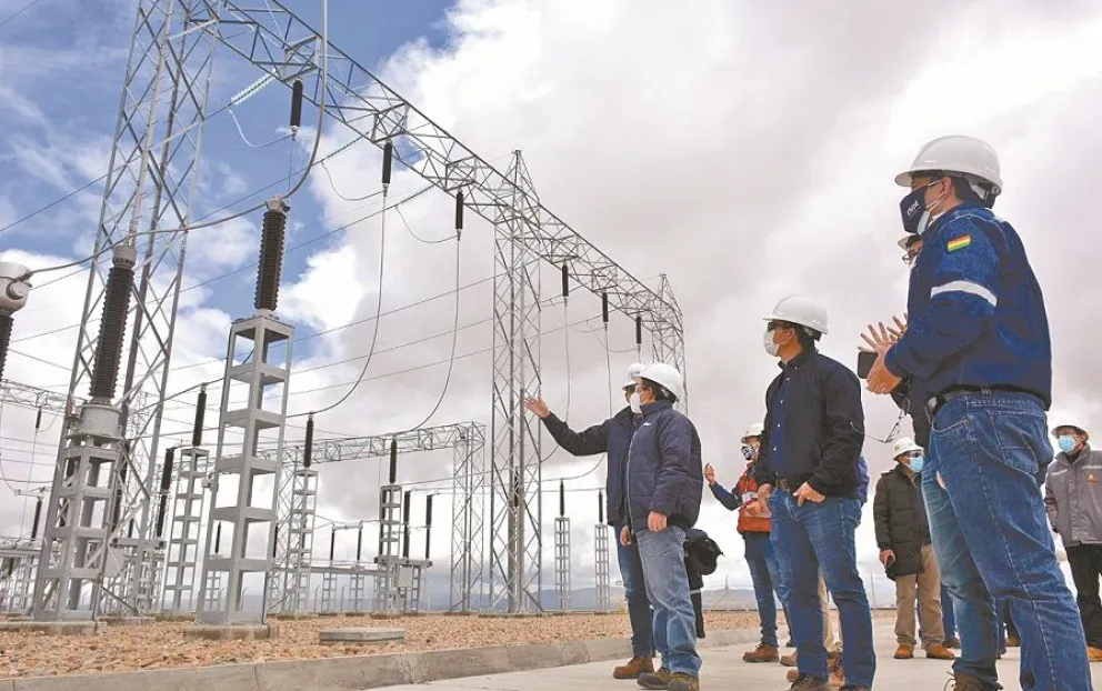 Trabajadores de la Empresa Nacional de Electricidad (Ende). Foto: Abi