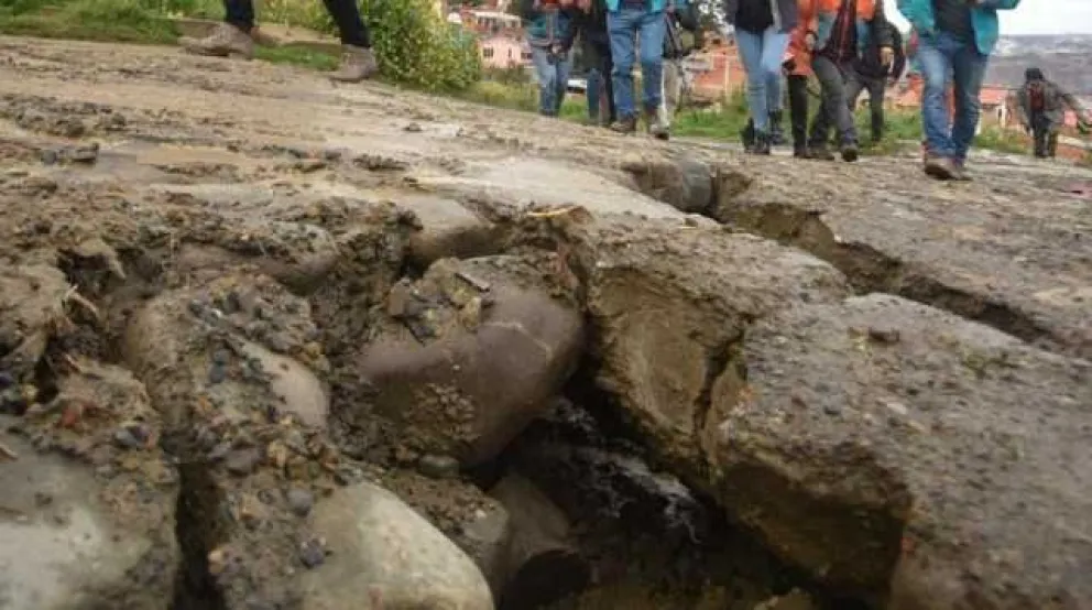 Movimiento de tierra por las lluvias en Codavisa