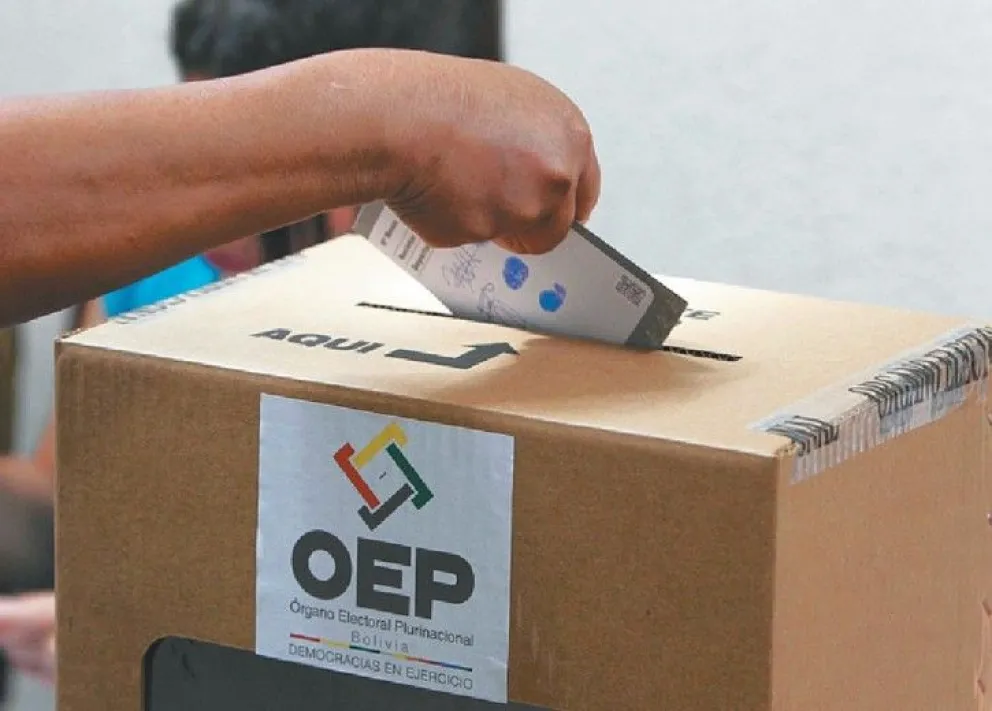 Una urna de votación. Foto: ABI