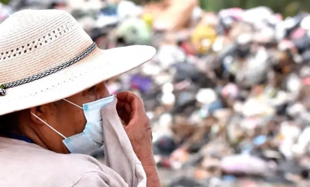 Acumulación de basura en Cochabamba en el día 13 del bloqueo de K'ara K'ara. Foto: Opinión