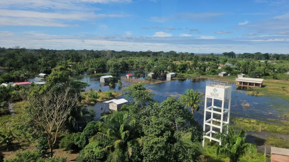 La inundación en una zona de Santa Cruz a raíz de las lluvias. Foto: Ministerio de Defensa