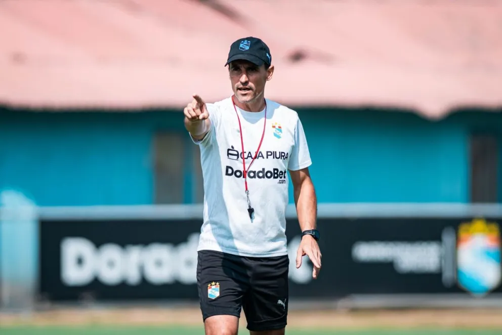 Guillermo Farré, entrenador del club Sporting Crsital. Foto: SC