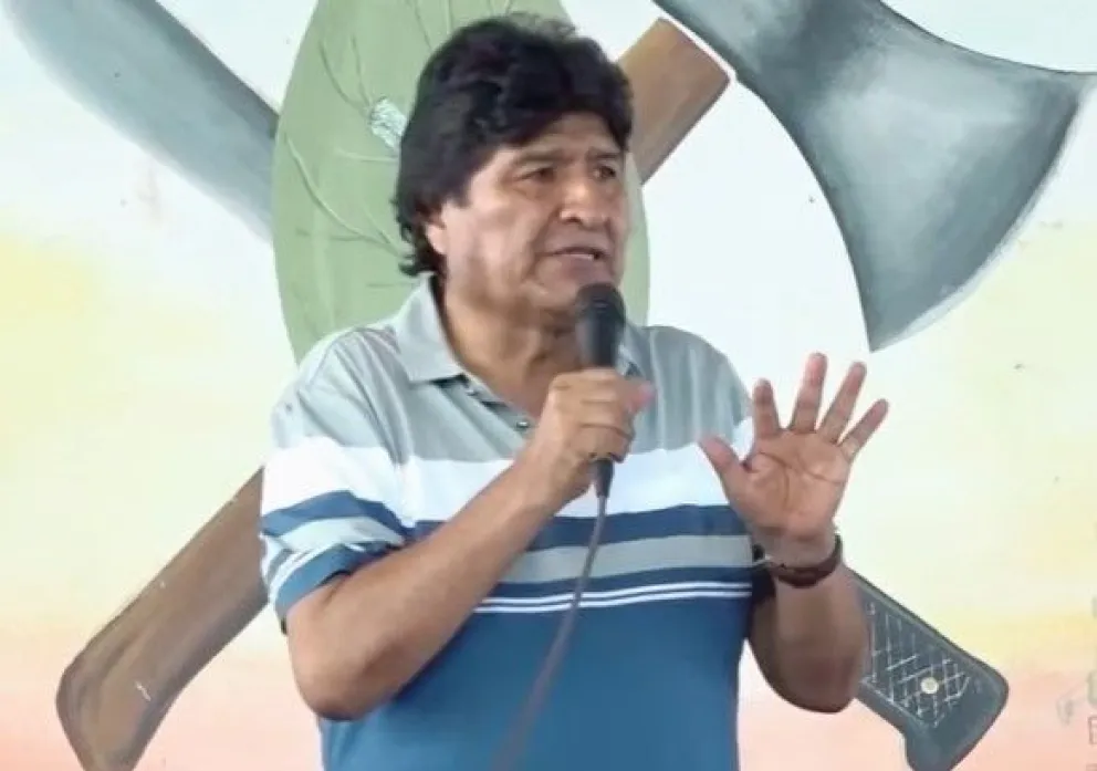 El expresidente Evo Morales en la reunión con sus seguidores en el trópico de Cochabamba. Foto: Radio Kawsachum Coca