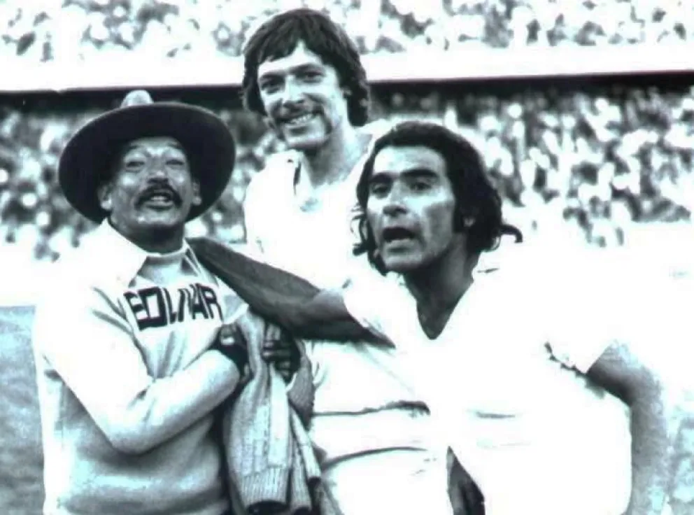 "Chicho" Navarro junto a Troncone y Gallo luego de un partido en 1978. Foto: Ricardo Troncone para Sports 360