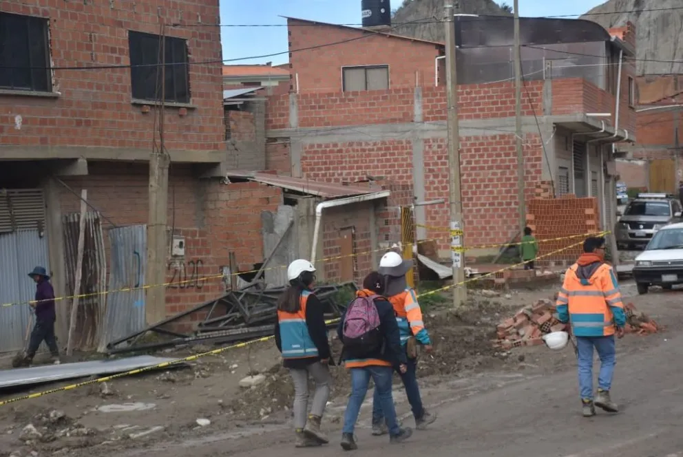 Personal de Alcaldía realiza una inspección en Alpacoma. Foto: AMUN