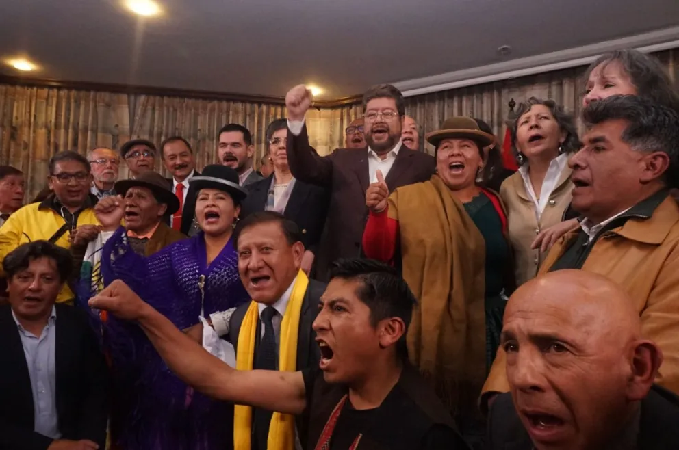 Samuel Doria Medina tras su proclamación como candidato a la presidencia en las próximas elecciones. Foto: APG