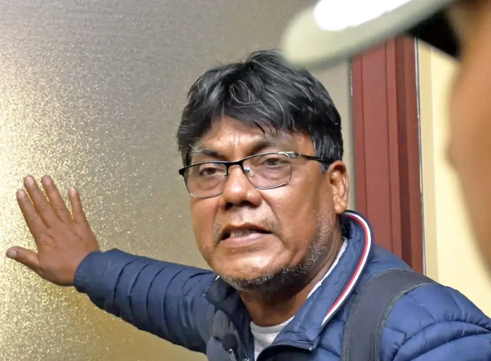 El diputado Arce, durante un anterior contacto con la prensa. 