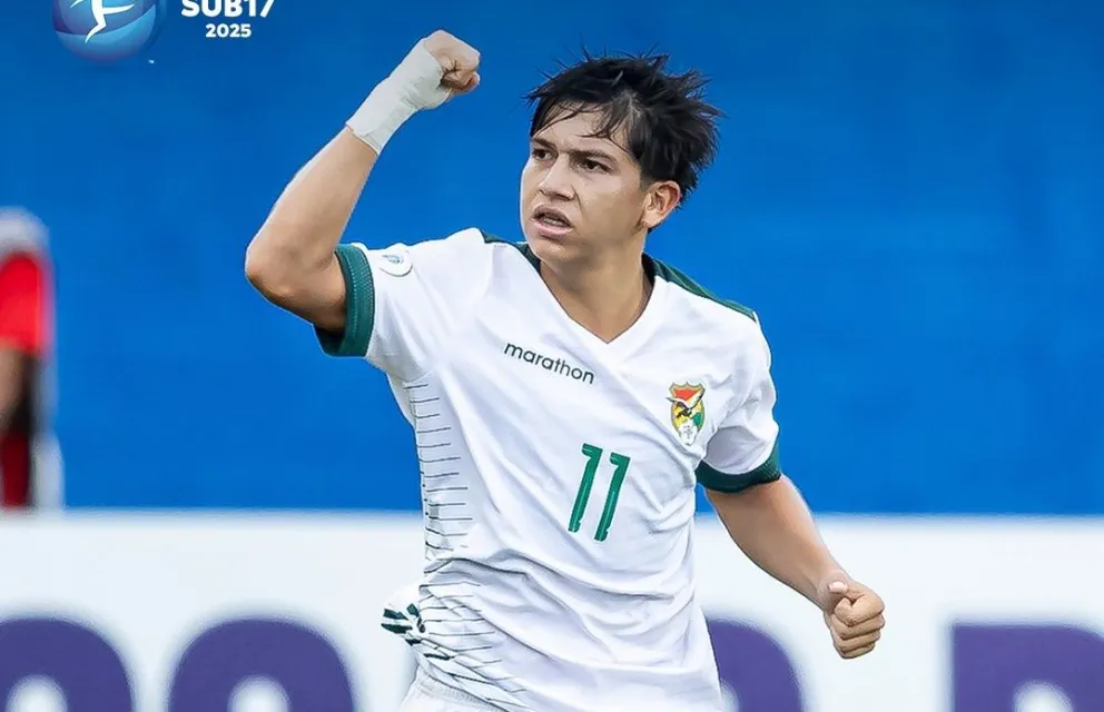 García levanta su brazo y puño derecho tras convertir su gol ante Ecuador. Foto: Conmebol.
