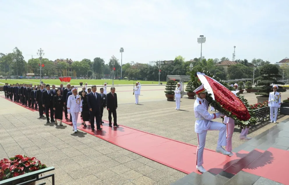 Xi Jinping con el secretario general del Partido Comunista de Vietnam, To Lam. Foto: EFE
