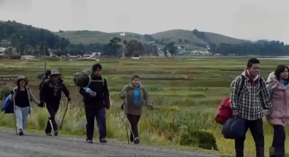 Miles de personas viajan a Copacabana por Semana Santa en estas fechas. Foto: ABI