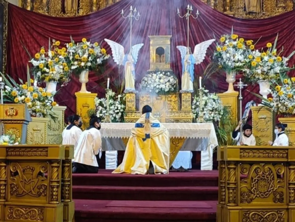 Misa Crismal en la Parroquia la Merced.     Foto: Parroquia la Merced